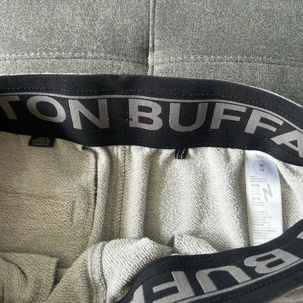 Men’s grey shorts - Picture 5 of 5